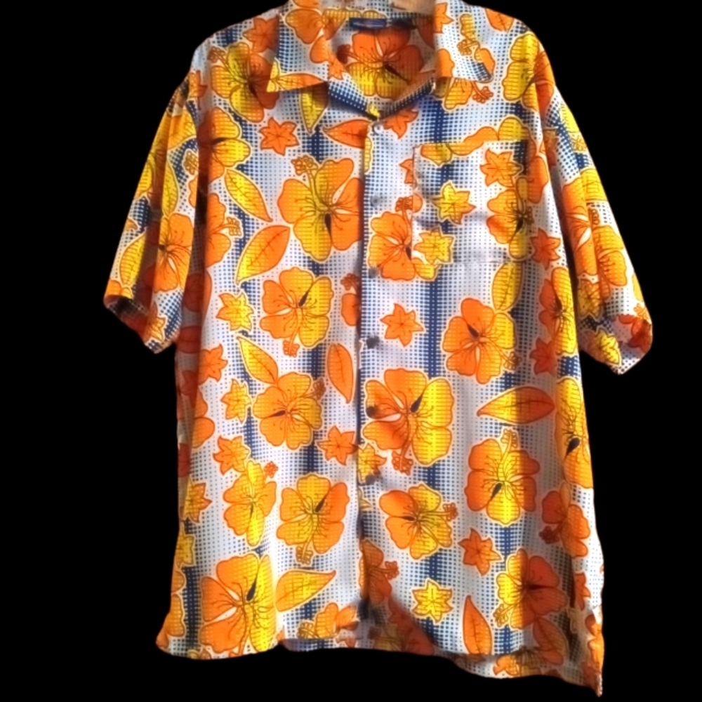 Decibel Hawaiian button up shirt
